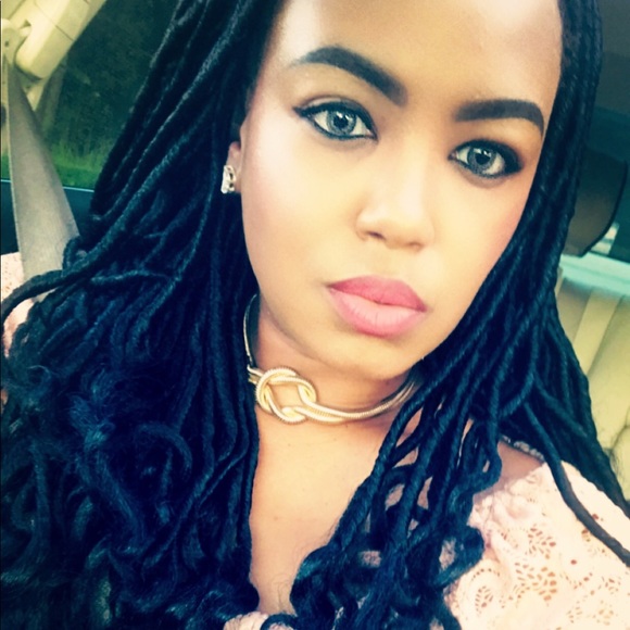 Meet your Posher, Sasha - Picture 1 of 1